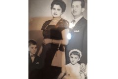 Οικογενειακή φωτογραφία, Μόντρεαλ, Καναδάς, μητέρα Ελένη (Ελέγκω), πατέρας Βαγγέλης, αδελφή Μαρίκα, 1964.